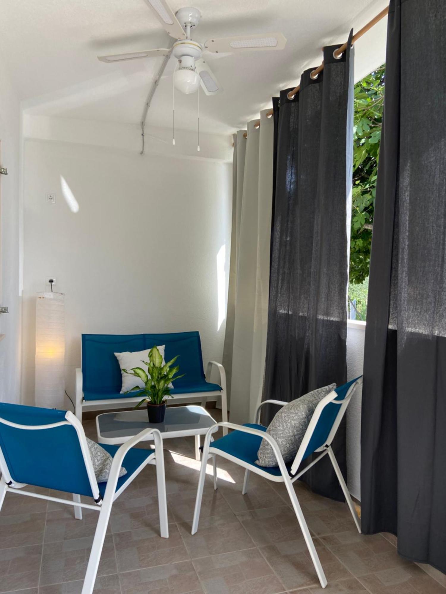 Apartmani Mara Rogoznica 罗戈兹尼察 外观 照片
